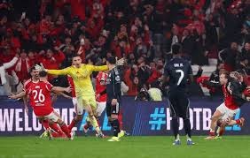 马雷斯卡：埃斯特旺像个旧时代的孩子，他不沉迷于手机和社媒